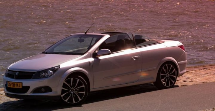 Opel Astra TwinTop 1.6 Enjoy (2006)