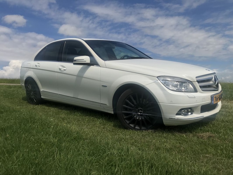 Mercedes-Benz C 220 CDI Avantgarde (2008)