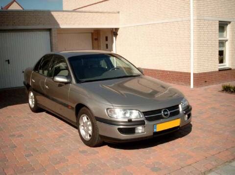 Opel Omega 2.5 TD CDX (1998)
