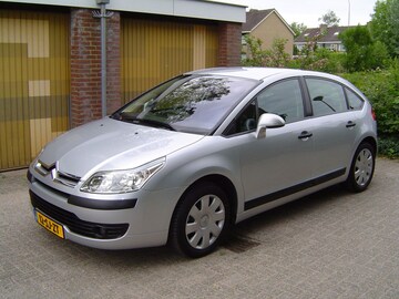 Citroën C4 1.4 16V Ligne Prestige (2006)