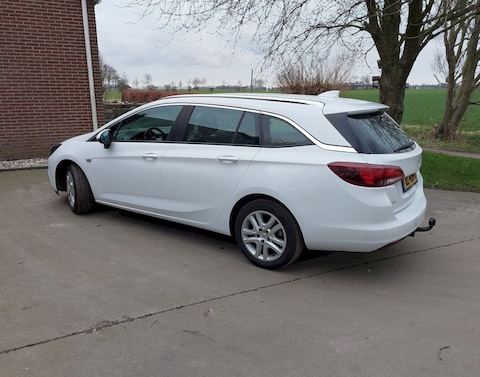 Opel Astra Sports Tourer 1.0 Turbo Innovation (2016)