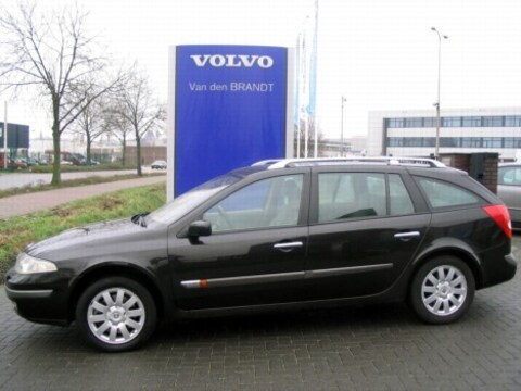 Renault Laguna Grand Tour 2.2 dCi Privilège (2003)