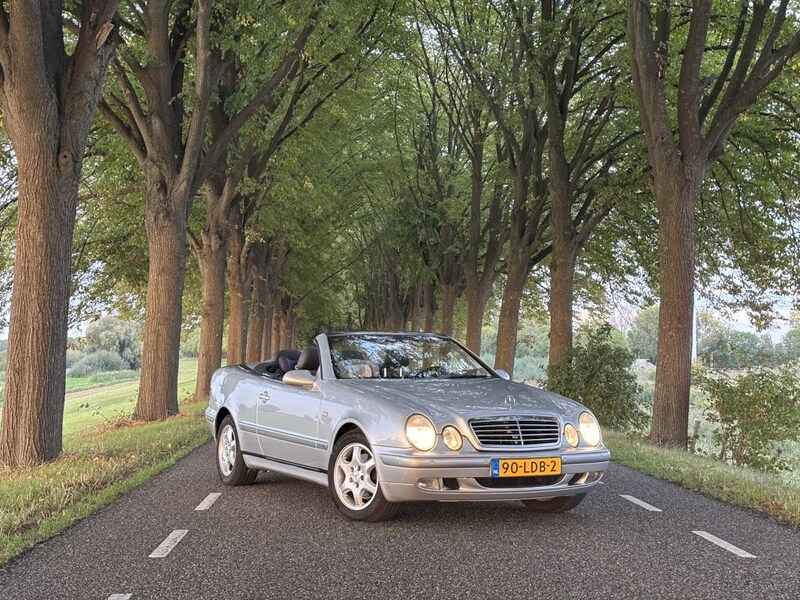 Mercedes-Benz CLK 320 Cabriolet Elegance (1999)