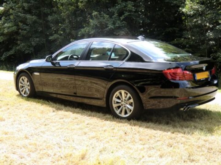 BMW 523i High Executive (2010)