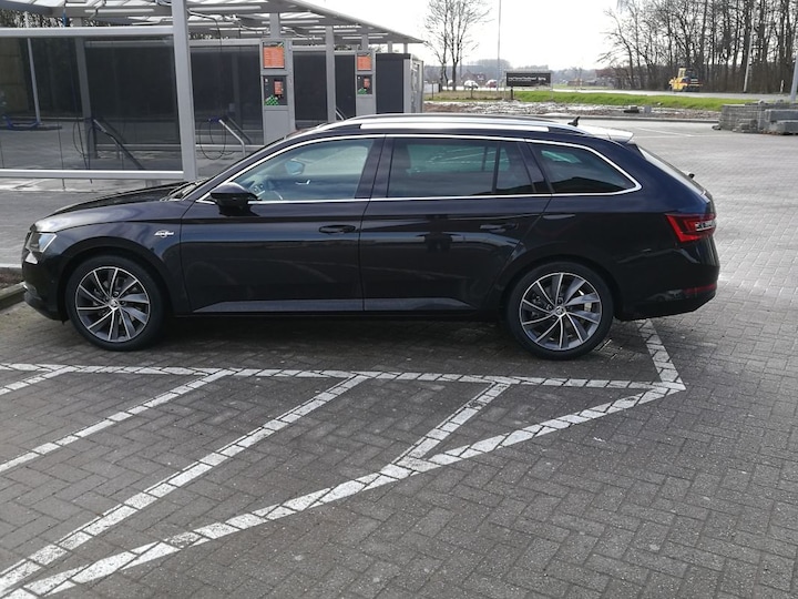 Skoda Superb Combi 2.0 TDI 190pk Greentech L&K Business (2017)