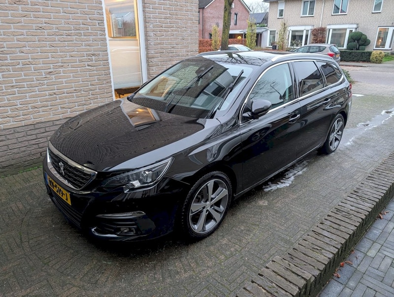 Peugeot 308 SW Allure 1.2 PureTech 130 (2018)