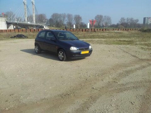 Opel Corsa 1.4i Sport