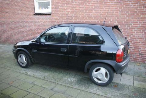 Opel Corsa 1.4i Sport (1994)