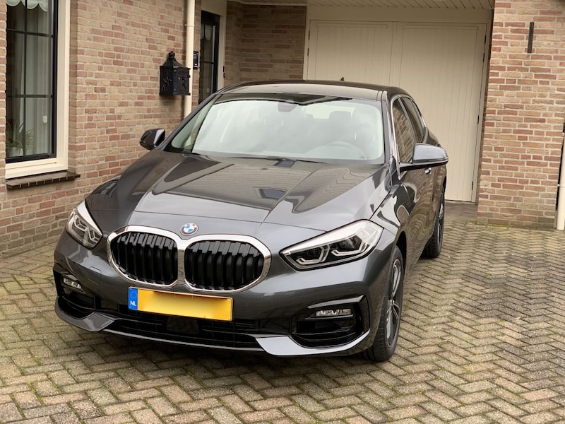 BMW 118i Corporate Executive (2020)