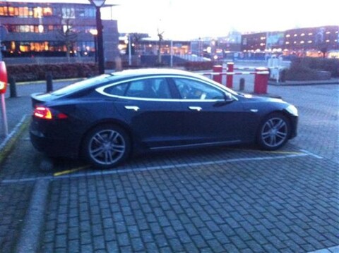 Tesla Model S 310kW Performance (2013)