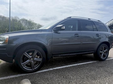 Volvo XC90 V8 R-Design (2009)