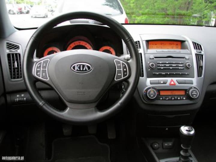 Kia Ceed 1.6 CRDi 115 X-ecutive