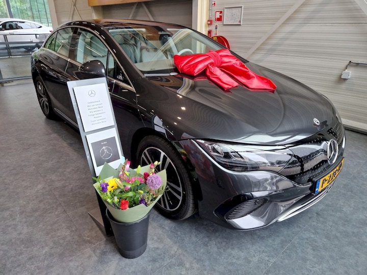 Mercedes-Benz EQE 350 Luxury Line (2022)