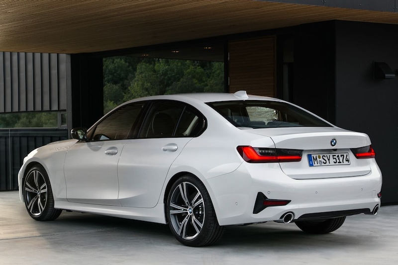 BMW 330e prijs en specificaties - AutoWeek