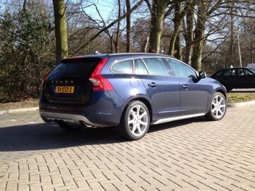 Volvo V60 T3 Kinetic (2013)