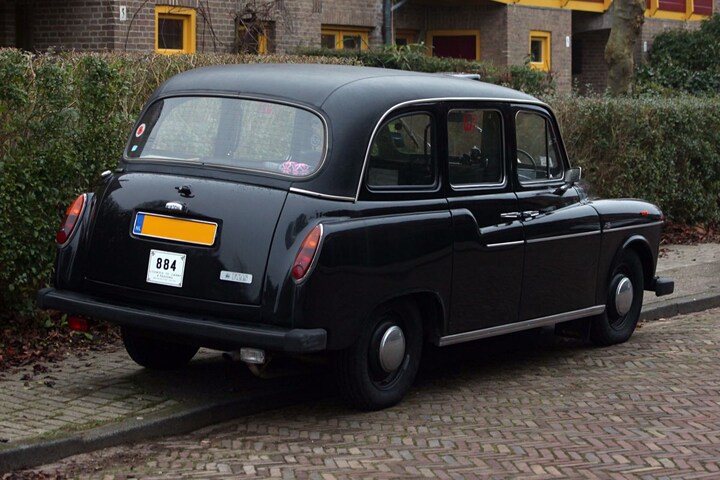 Londense taxi (Leyland FX4S)