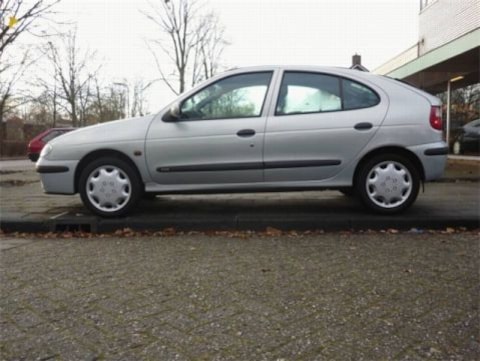Renault Mégane RXE 1.9 dTi (2000)