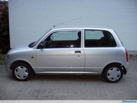 Daihatsu Cuore RTi-12V (2002)