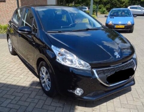 Peugeot 208 Envy 1.2 PureTech 82