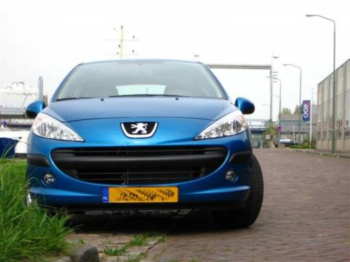 Peugeot 207 Cool 'n Blue 1.4-16V VTi (2008)