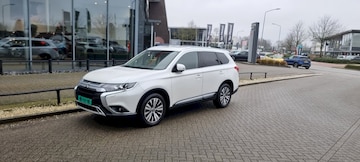 Mitsubishi Outlander 2.0 ClearTec Instyle 2WD (2019)