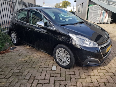 Peugeot 208 Blue Lease Executive 1.6 BlueHDi 100