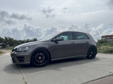Volkswagen Golf 2.0 TSI 4Motion R (2015)