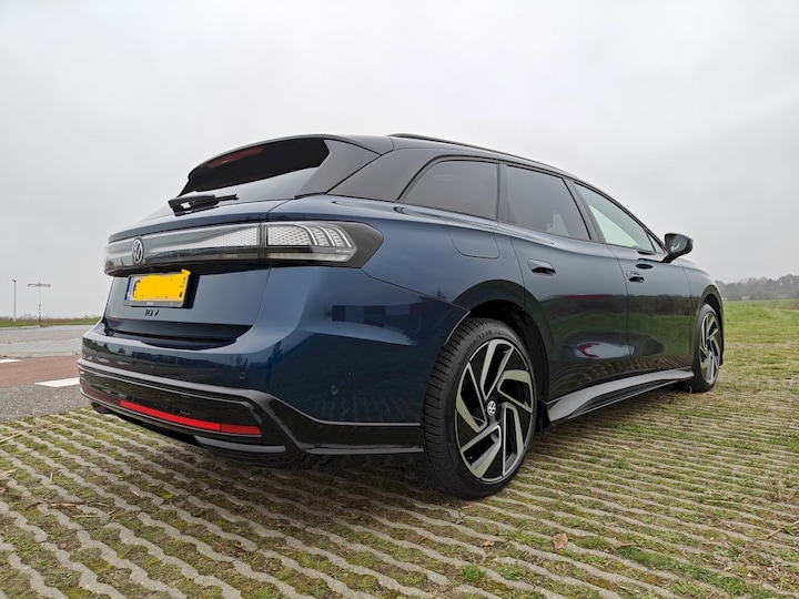Volkswagen ID.7 Tourer 86kWh 286pk Pro S Business (2024)