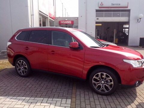 Mitsubishi Outlander 2.0 ClearTec Business Edition 2WD (2015)