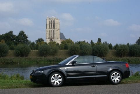Audi A4 Cabriolet 2.4 5V (2003)