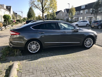 Ford Mondeo HEV Vignale (2018)