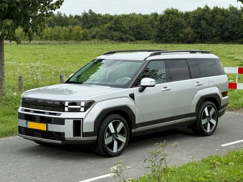Hyundai Santa Fe 1.6 T-GDI PHEV 4WD Premium Plus (2025)