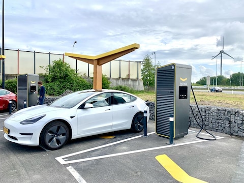 Tesla Model 3 Long Range AWD