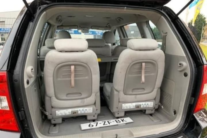 Kia Carnival occasion