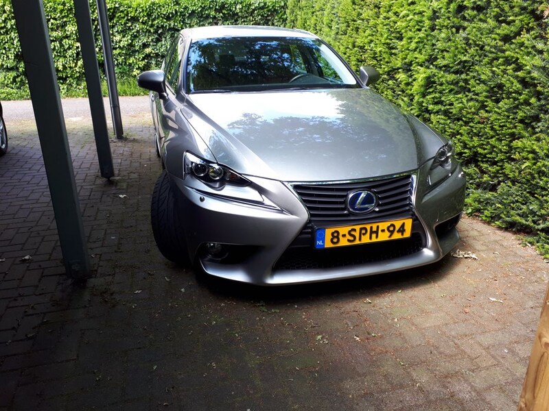 Lexus IS 300h Edition (2014)