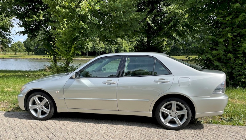 Lexus IS 200 Executive (2004)