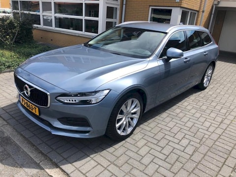 Volvo V90 T5 Momentum