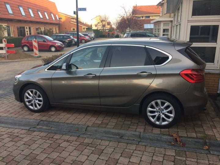 BMW 218d Active Tourer High Executive (2014)