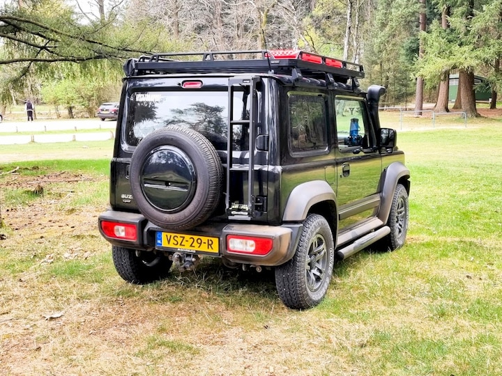 Suzuki Jimny 1.5 Professional (2022)