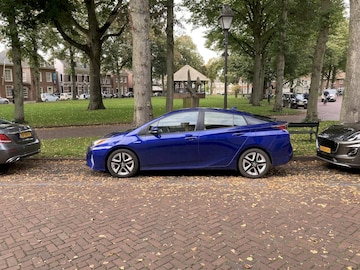 Toyota Prius 1.8 Hybrid Executive (2016)