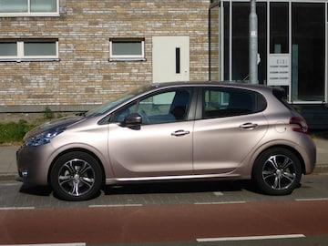 Peugeot 208 Active 1.2 PureTech 82 (2012)