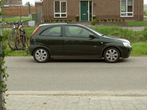 Opel Corsa 1.4-16V Sport (2002)