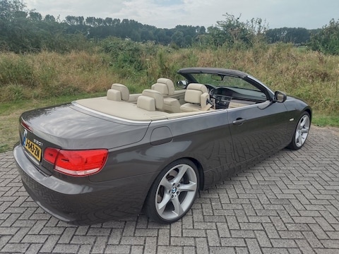 BMW 330i Cabrio High Executive