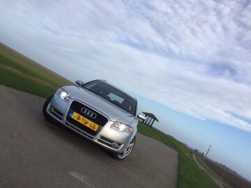 Audi A4 Avant 3.2 FSI quattro (2005)