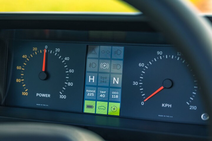 Lunaz Range Rover convertible EV
