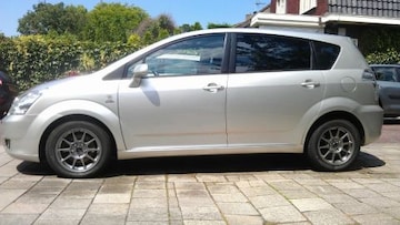 Toyota Corolla Verso 2.0 D-4D Linea Sol (2005)