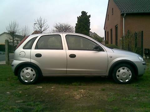 Opel Corsa 1.3 CDTi Essentia (2006)