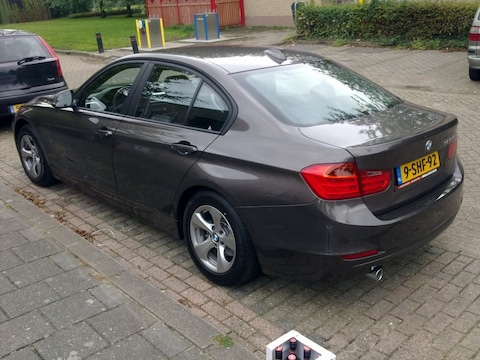 BMW 320d EfficientDynamics Edition Business (2013)