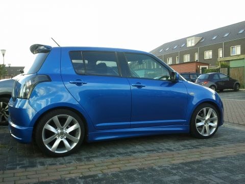 Suzuki Swift 1.3 Exclusive (2007)