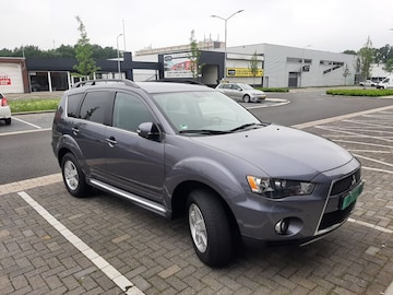 Mitsubishi Outlander 2.0 2WD Edition One (2012)